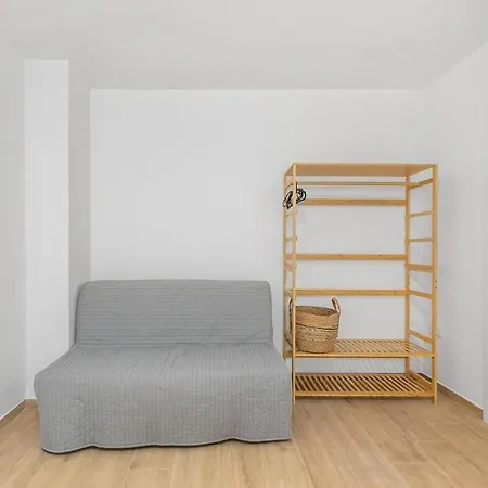 Daire Serene Urban Retreat With Ac And Wifi *