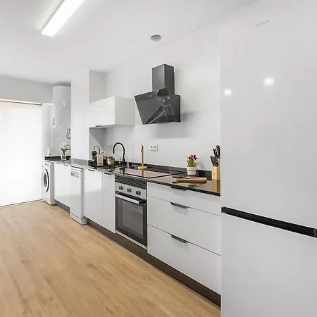 Daire Serene Urban Retreat With Ac And Wifi *