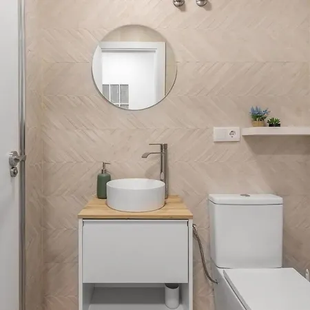 Apartment Serene Urban Retreat With Ac And Wifi Alicante