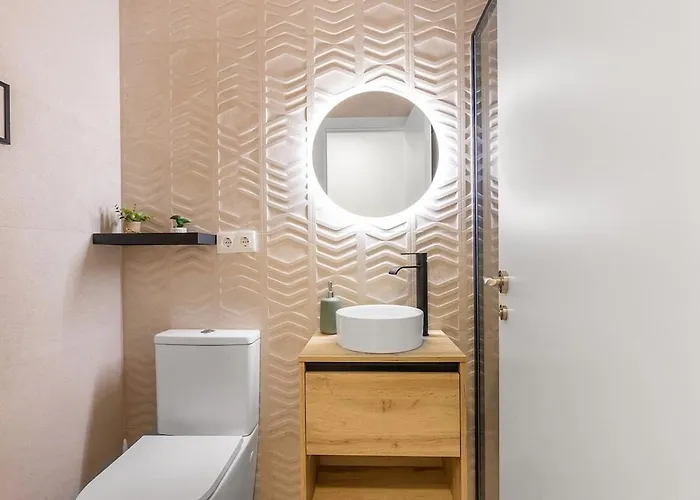 Serene Urban Retreat With Ac And Wifi Apartmán