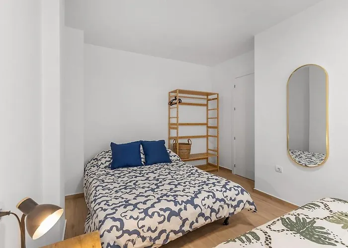 Serene Urban Retreat With Ac And Wifi Apartmán Alicante