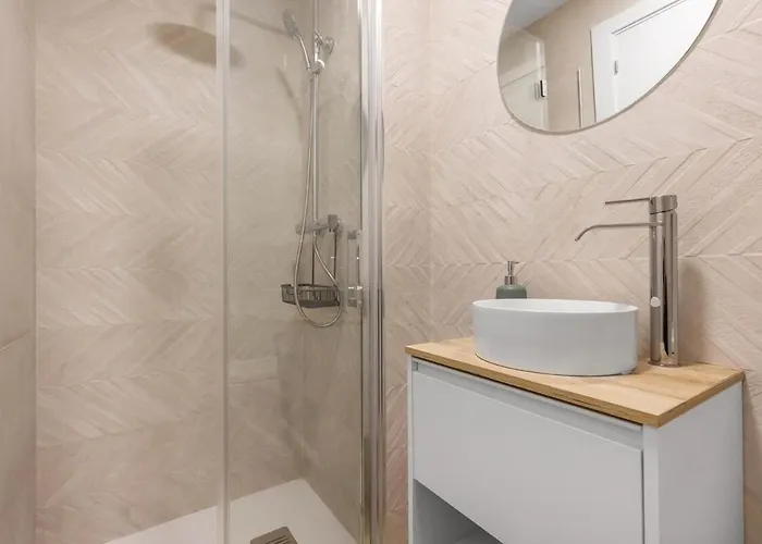 Serene Urban Retreat With Ac And Wifi Alicante